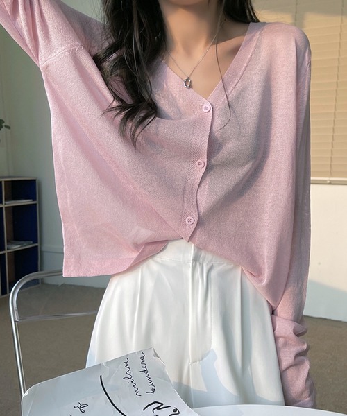 LUGG NAGG（ラグナグ）の「薄手ニット シアーカーディガン Vネック ボタン留め 羽織り Vネックシアーカーディガン（カーディガン/ボレロ・レディース・グレー/マスタード/パープル/ホワイト/ピンク/モスグリーン/ブラック/ブルー/バイオレット/オレンジ・ONE SIZE）」の14枚目の写真