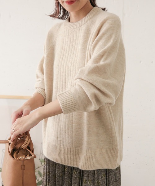 URBAN RESEARCH DOORS（アーバンリサーチドアーズ）の「クルーネックボリュームスリーブニット（ニット/セーター・レディース・ピンク/ミント/ライトベージュ・ONE）」の6枚目の写真