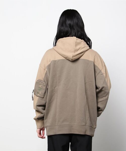 G-STAR（ジースター）の「HALF ZIP LOOSE HOODED SWEATER/パーカー/オーバーサイズ（パーカー・メンズ・ライトグレー/ブラウン系その他・LARGE/SMALL/MEDIUM/X-LARGE/X-SMALL）」の16枚目の写真