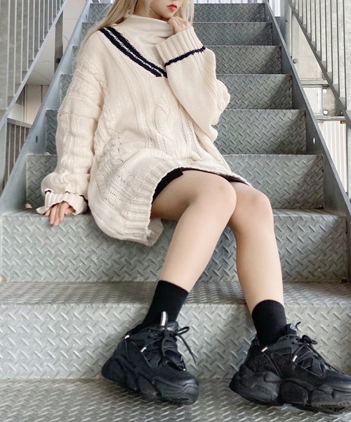 Figments（フィグメンツ）の「オーバースクールニット（ニット/セーター・レディース・ネイビー/ベージュ・FREE）」の14枚目の写真