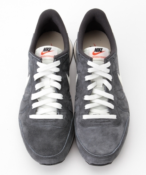 BEAMS（ビームス）の「NIKE / インターナショナリスト PGS レザー（スニーカー・メンズ・ブラウン系その他/チャコールグレー・28.0cm/27.5cm/26.5cm/27.0cm/29.0cm/26.0cm）」の11枚目の写真