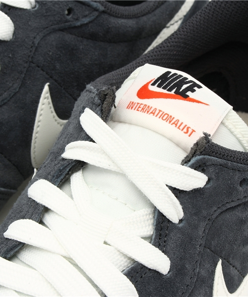 BEAMS（ビームス）の「NIKE / インターナショナリスト PGS レザー（スニーカー・メンズ・ブラウン系その他/チャコールグレー・28.0cm/27.5cm/26.5cm/27.0cm/29.0cm/26.0cm）」の21枚目の写真