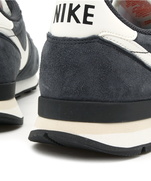 BEAMS（ビームス）の「NIKE / インターナショナリスト PGS レザー（スニーカー・メンズ・ブラウン系その他/チャコールグレー・28.0cm/27.5cm/26.5cm/27.0cm/29.0cm/26.0cm）」の16枚目の写真