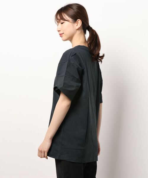 ARCHIVER(アーカイバ)の「【Bl】半袖プリントTシャツ コットン100%(Tシャツ/カットソー・レディース・ホワイト/スミクロ/ベージュ・LARGE/FREE/MEDIUM)」の4枚目の写真