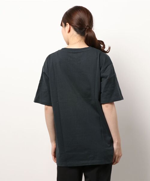ARCHIVER(アーカイバ)の「【Bl】半袖プリントTシャツ コットン100%(Tシャツ/カットソー・レディース・ホワイト/スミクロ/ベージュ・LARGE/FREE/MEDIUM)」の5枚目の写真