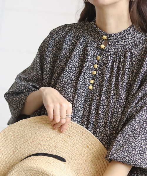 前後2WAY花柄シャーリングブラウス（シャツ/ブラウス）｜Bab