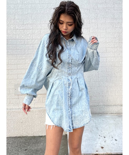 EGOIST（エゴイスト）の「ウエストタックデザインデニムシャツ（シャツ/ブラウス・レディース・サックスブルー・FREE）」の10枚目の写真