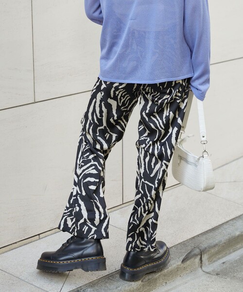 PUBLUX(パブリュクス)の「【PUBLUX/パブリュクス】 アニマル柄プリントパンツ(その他パンツ・レディース・オレンジ系その他/ゼブラ・フリ-)」の7枚目の写真