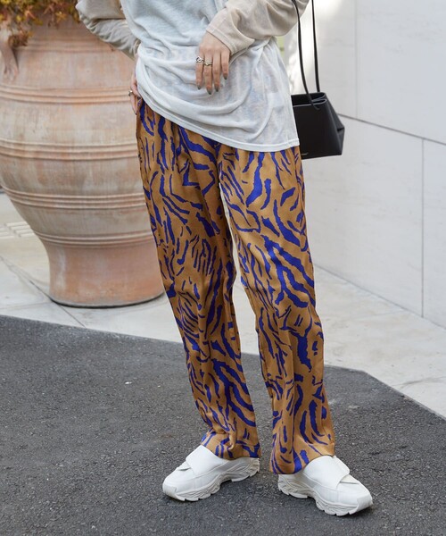 PUBLUX(パブリュクス)の「【PUBLUX/パブリュクス】 アニマル柄プリントパンツ(その他パンツ・レディース・オレンジ系その他/ゼブラ・フリ-)」の9枚目の写真