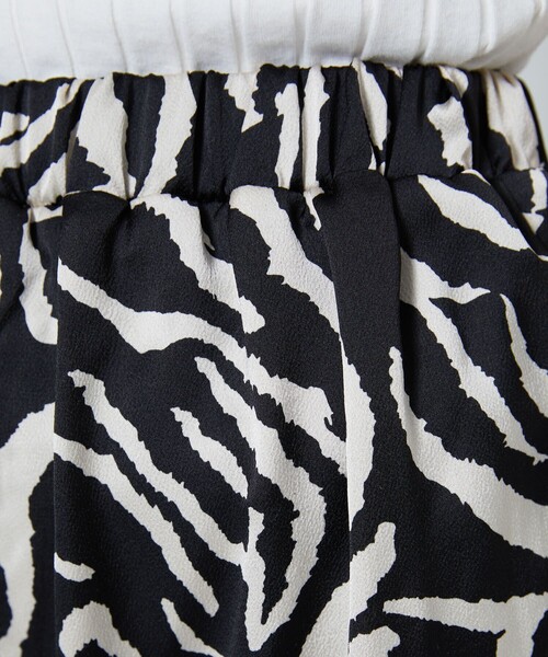 PUBLUX(パブリュクス)の「【PUBLUX/パブリュクス】 アニマル柄プリントパンツ(その他パンツ・レディース・オレンジ系その他/ゼブラ・フリ-)」の16枚目の写真