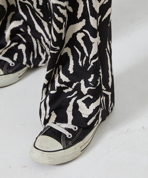 PUBLUX(パブリュクス)の「【PUBLUX/パブリュクス】 アニマル柄プリントパンツ(その他パンツ・レディース・オレンジ系その他/ゼブラ・フリ-)」の18枚目の写真