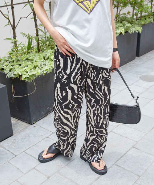 PUBLUX(パブリュクス)の「【PUBLUX/パブリュクス】 アニマル柄プリントパンツ(その他パンツ・レディース・オレンジ系その他/ゼブラ・フリ-)」の20枚目の写真