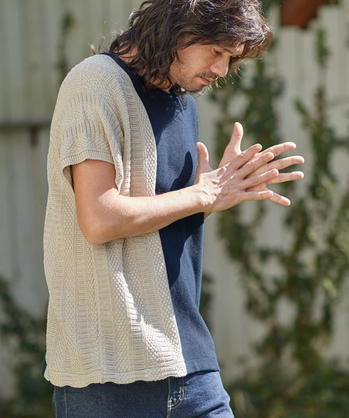 CAMBIO（カンビオ）の「mn2543-編地切替ニットT（ニット/セーター・メンズ・グレー/ホワイト/ブラック/ネイビー・L/S/M）」の4枚目の写真