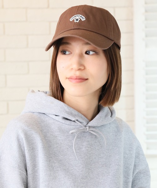 CONVERSE（コンバース）の「【CONVERSE/コンバース】キャンバス ワッペンロゴ ベースボールキャップ（キャップ・メンズ・ブラウン/オリーブ/アイボリー/ブラック/キャメル/グレイッシュブルー・FREE）」の16枚目の写真