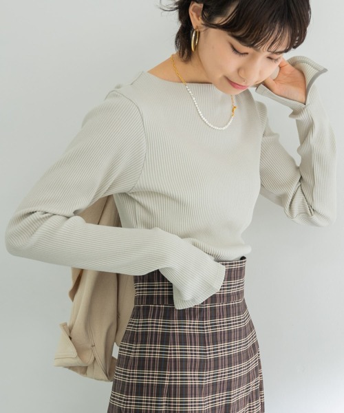 URBAN RESEARCH(アーバンリサーチ)の「袖スリットボートネックカットソー(Tシャツ/カットソー・レディース・イエロー/モカ/オフホワイト/ライトグレー・FREE)」の19枚目の写真