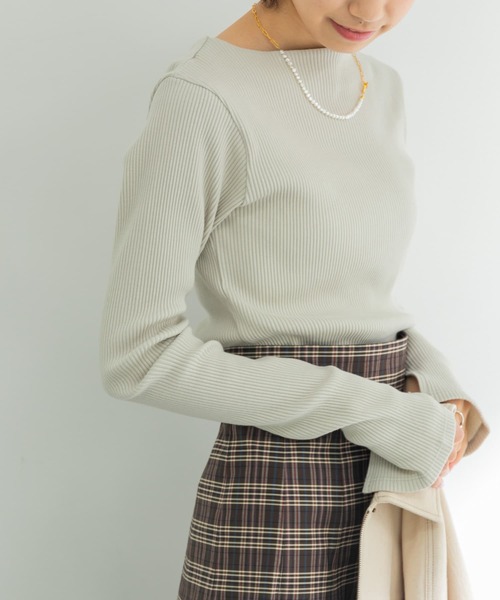 URBAN RESEARCH(アーバンリサーチ)の「袖スリットボートネックカットソー(Tシャツ/カットソー・レディース・イエロー/モカ/オフホワイト/ライトグレー・FREE)」の20枚目の写真