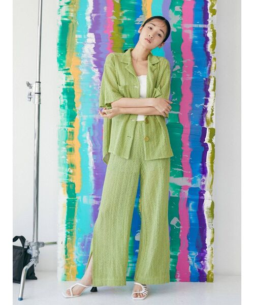 MURUA（ムルーア）の「メッシュスリットパンツ【セットアップ着用可】（スウェットパンツ・レディース・ブラック/グリーン/アイボリー・FREE）」の10枚目の写真