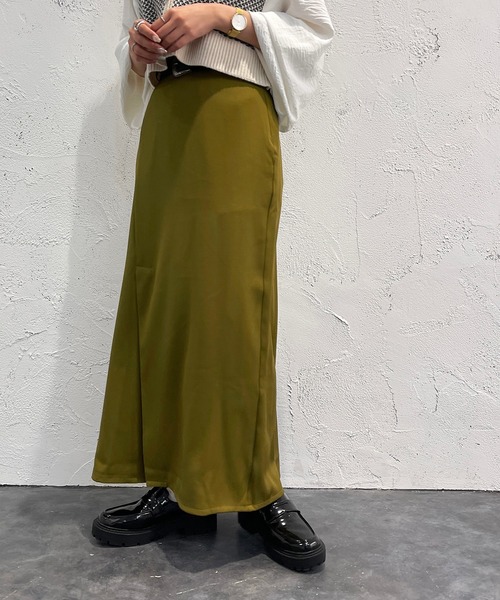 apres jour mignon(アプレジュールミニョン)の「スリット入りナロースカート【ZOZOTOWN限定アイテム】(スカート・レディース・ブラック/ダークブラウン/イエロー系その他・SMALL/MEDIUM/X-LARGE)」の6枚目の写真