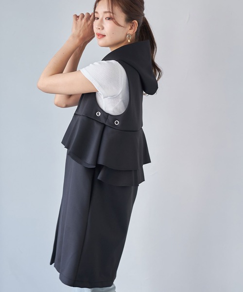 each（イーチ）の「【春夏生地】ボンディングアシメフリルロングベスト