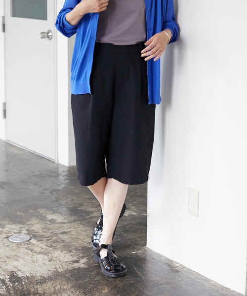CRAFT STANDARD BOUTIQUE(クラフトスタンダードブティック)の「ツイルハーフパンツ *◆(その他パンツ・レディース・ブラック/ブラウン・M/L)」の1枚目の写真