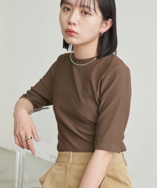 Aunt Marie's(アントマリーズ)の「バックオープンリブトップス(Tシャツ/カットソー・レディース・ブラウン/チャコールグレー/ブラック/アイボリー・FREE)」の21枚目の写真