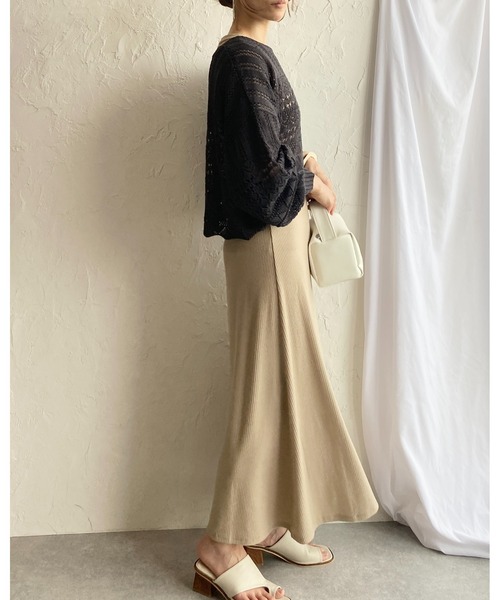 She's Closet(シーズクローゼット)の「リネンタッチ透かし編みボリュームスリーブショート丈長袖サマーニット(ニット/セーター・レディース・チャコールグレー/ベージュ/アイボリー/オリーブ・FREE)」の5枚目の写真