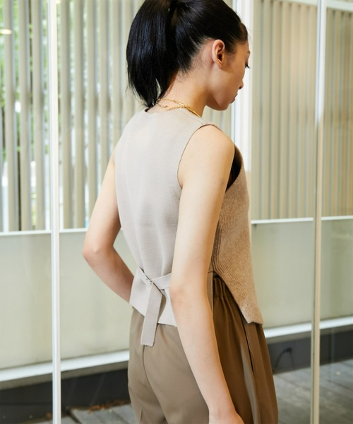 Whim Gazette（ウィムガゼット）の「【GEMINI】ニットベスト（ベスト・レディース・ライトグレー/ベージュ・FREE）」の8枚目の写真