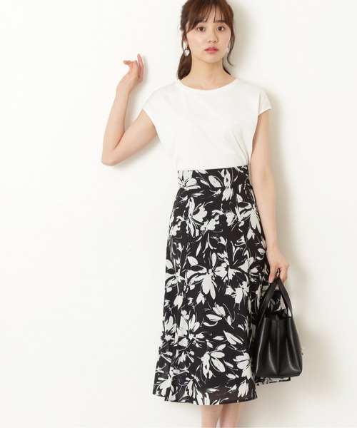 PROPORTION BODY DRESSING(プロポーションボディドレッシング)の「サマーフラワーフレアスカート / 1212220708(スカート・レディース・ホワイト系その他/ブラック/グリーン・SMALL/MEDIUM)」の1枚目の写真