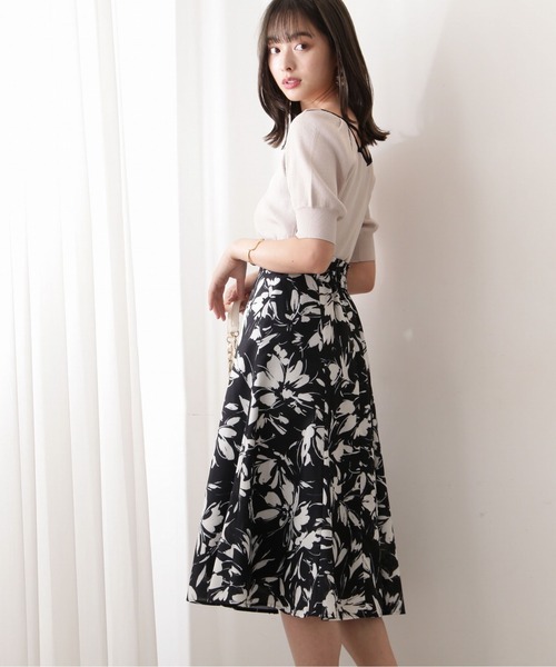 PROPORTION BODY DRESSING(プロポーションボディドレッシング)の「サマーフラワーフレアスカート / 1212220708(スカート・レディース・ホワイト系その他/ブラック/グリーン・SMALL/MEDIUM)」の8枚目の写真