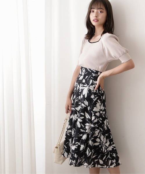 PROPORTION BODY DRESSING(プロポーションボディドレッシング)の「サマーフラワーフレアスカート / 1212220708(スカート・レディース・ホワイト系その他/ブラック/グリーン・SMALL/MEDIUM)」の9枚目の写真