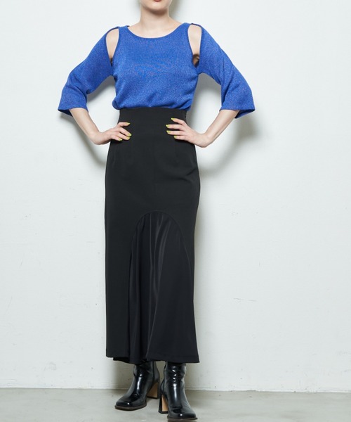 Solace（ソレイス）の「ショルダーカットオープンニットトップス（ニット/セーター・レディース・ブラック/ブルー/ナチュラル・FREE）」の13枚目の写真