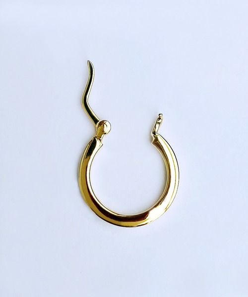 Blanche(ブランシュ)の「Blanche ブランシュ シンプルデザインフープピアス Plaisir(プレジー) GOLD(ピアス(両耳用)・レディース・ゴールド・FREE)」の2枚目の写真