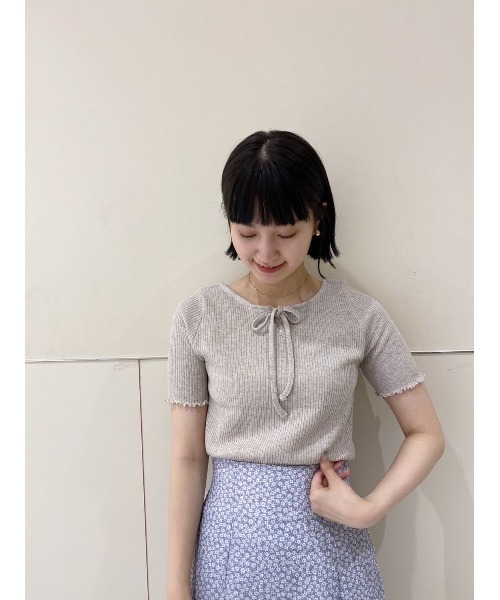 flower（フラワー）の「グリッターリボントップ（Tシャツ/カットソー・レディース・グレー/アイボリー・FREE）」の11枚目の写真