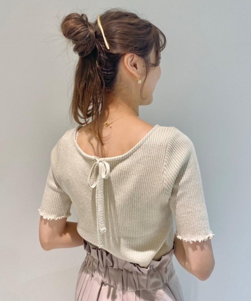 flower（フラワー）の「グリッターリボントップ（Tシャツ/カットソー・レディース・グレー/アイボリー・FREE）」の4枚目の写真