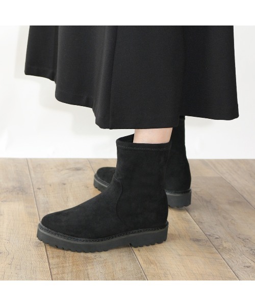 Fin（フィン）の「タンクソールストレッチブーツ【低反発スポンジ入り】（ブーツ・レディース・ブラック/ブラウン/ブラック系その他・LL/S/M/L）」の3枚目の写真