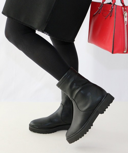 Fin（フィン）の「タンクソールストレッチブーツ【低反発スポンジ入り】（ブーツ・レディース・ブラック/ブラウン/ブラック系その他・LL/S/M/L）」の2枚目の写真