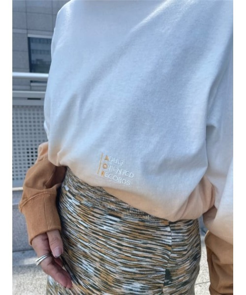 THROW by SLY（スローバイスライ）の「AOR x THROW LOGO L/S TOPS エーオーアール スロー ロゴ ロングスリーブ Tシャツ（Tシャツ/カットソー・レディース・ブラウン/グレー・FREE）」の3枚目の写真