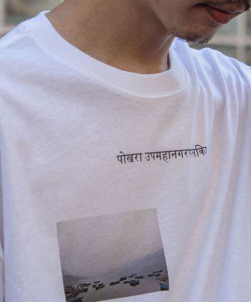 GLOSTER（グロスター）の「【GLOSTER/グロスター】TRIPPY グラフィックロンT フォトT（Tシャツ/カットソー・メンズ・ホワイト系その他/ホワイト系その他2/ライトグレー/サックスブルー・M/L）」の3枚目の写真