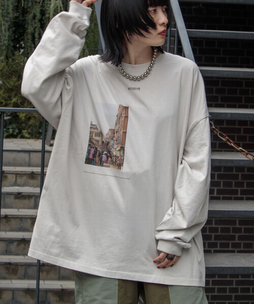 GLOSTER（グロスター）の「【GLOSTER/グロスター】TRIPPY グラフィックロンT フォトT（Tシャツ/カットソー・メンズ・ホワイト系その他/ホワイト系その他2/ライトグレー/サックスブルー・M/L）」の4枚目の写真