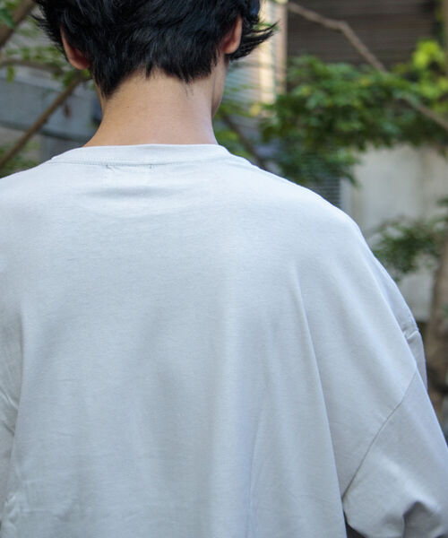 GLOSTER（グロスター）の「【GLOSTER/グロスター】TRIPPY グラフィックロンT フォトT（Tシャツ/カットソー・メンズ・ホワイト系その他/ホワイト系その他2/ライトグレー/サックスブルー・M/L）」の19枚目の写真