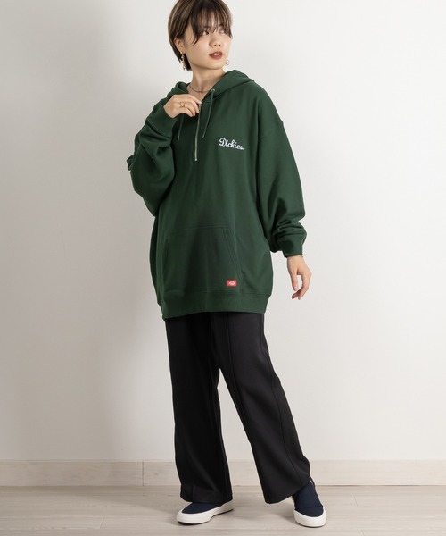 Dickies(ディッキーズ)の「【DICKIES/ディッキーズ】ワンポイント刺繍ハーフジップフーディ/パーカー/ビッグシルエット(パーカー・メンズ・ブラック/グレー/ブラウン/ベージュ/グリーン/イエロー/ブルー・M/L/XL)」の9枚目の写真