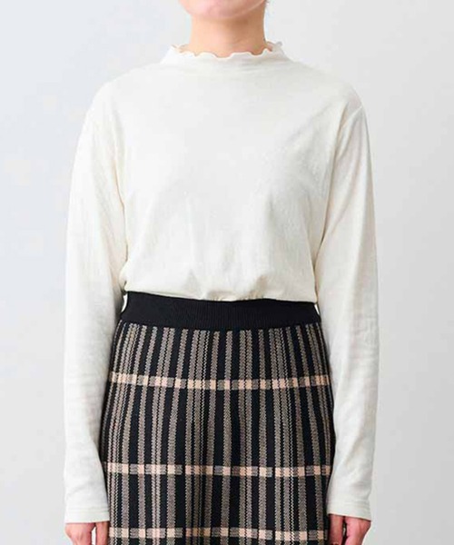 IEDIT(イディット)の「IEDIT 表側ウール混肌側コットン100%接結素材のやわらかタッチハイネックトップス(Tシャツ/カットソー・レディース・オフホワイト/カーキ/ブラック・MEDIUM/X-LARGE/XX-LARGE/LARGE)」の2枚目の写真