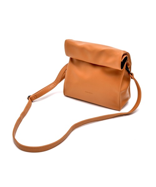 DEVICE（デバイス）の「~ cafe holic ~ 2way ロール ショルダーバッグ ハンドバッグ【Mr.SZK ×DEVICE コラボ】（ハンドバッグ・メンズ・キャメル/ブラック・FREE）」の3枚目の写真