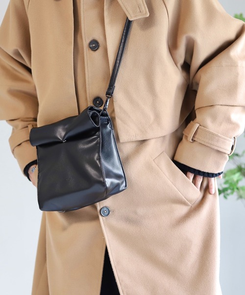 DEVICE（デバイス）の「~ cafe holic ~ 2way ロール ショルダーバッグ ハンドバッグ【Mr.SZK ×DEVICE コラボ】（ハンドバッグ・メンズ・キャメル/ブラック・FREE）」の10枚目の写真