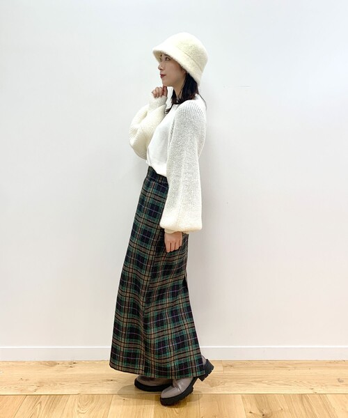 OPAQUE.CLIP（オペークドットクリップ）の「◆ウール混ボリューム袖デザインニット（ニット/セーター・レディース・ブラック/ホワイト系/オレンジ・38）」の8枚目の写真