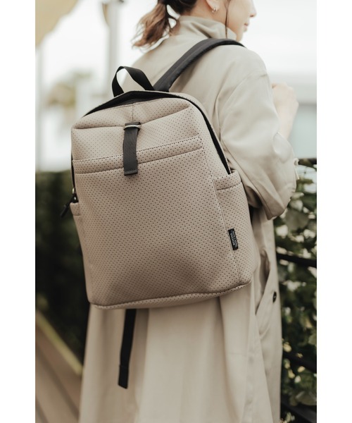 EDITA.（エディータ）の「ネオプレンバックパック  マザーズ / 通勤（バックパック/リュック・レディース・オフホワイト/チャコールグレー/ブラック/ダークグレー/ライトグレー・FREE）」の15枚目の写真