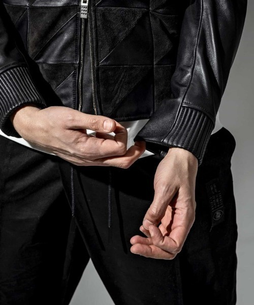 C DIEM ストレッチシープレザーコンビジャケット C DIEM(カルペディエム)ティーコアシングルライダース | SHIFFON公式