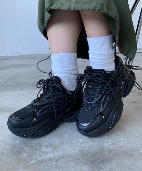 SHAGGIE（シャギー）の「ボリュームソールスニーカー（スニーカー・レディース・ナチュラル/ブラック・SMALL/MEDIUM/LARGE）」の4枚目の写真