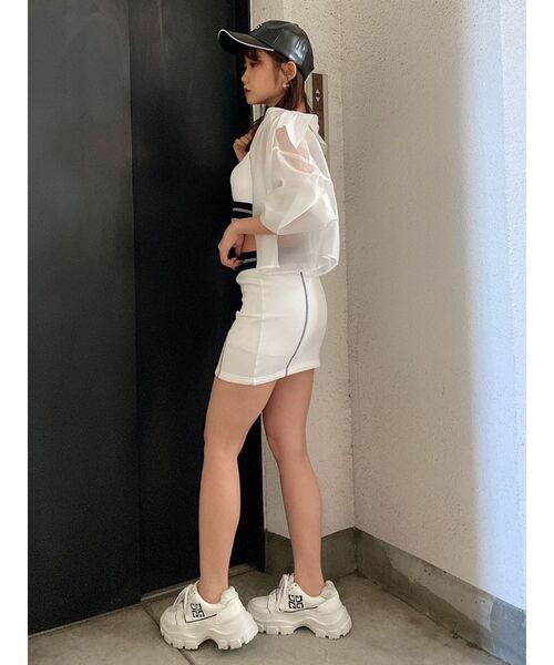 GYDA(ジェイダ)の「SHEAR ショートシャツ(シャツ/ブラウス・レディース・オフホワイト/その他1・FREE)」の4枚目の写真