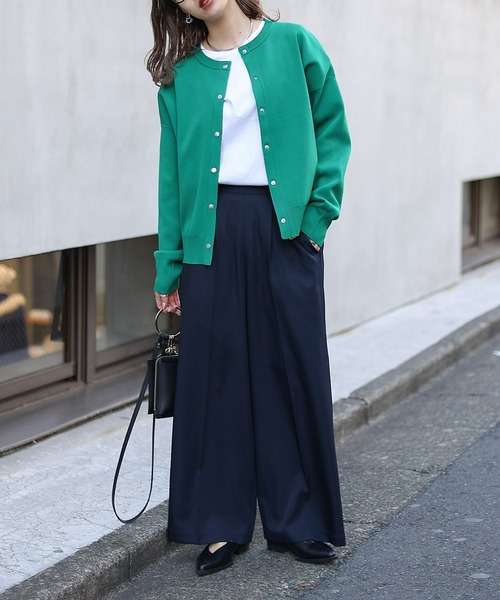 COLONY 2139（コロニートゥーワンスリーナイン）の「スマート長袖クルーTシャツ（Tシャツ/カットソー・レディース・ホワイト/ブラック/ライトグレー・SMALL/MEDIUM/LARGE）」の11枚目の写真